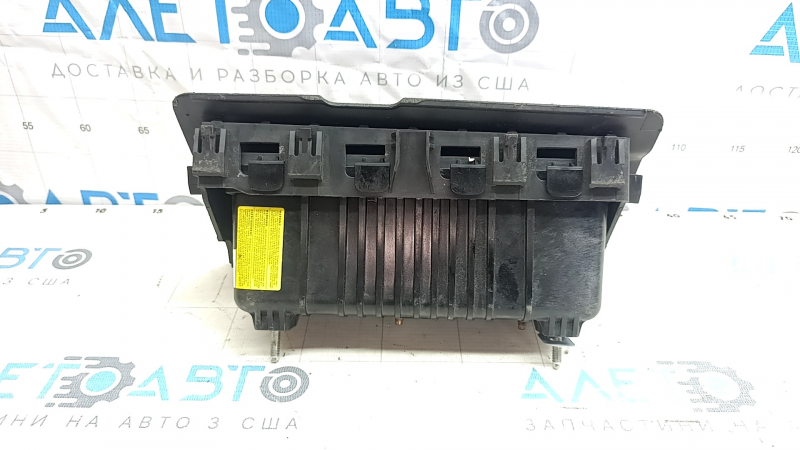 Подушка безопасности airbag коленная водительская левая Ford Focus mk3 11-18 черн, царапины