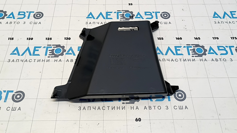 Заглушка правой решетки переднего бампера Audi Q7 16-19 S-LINE