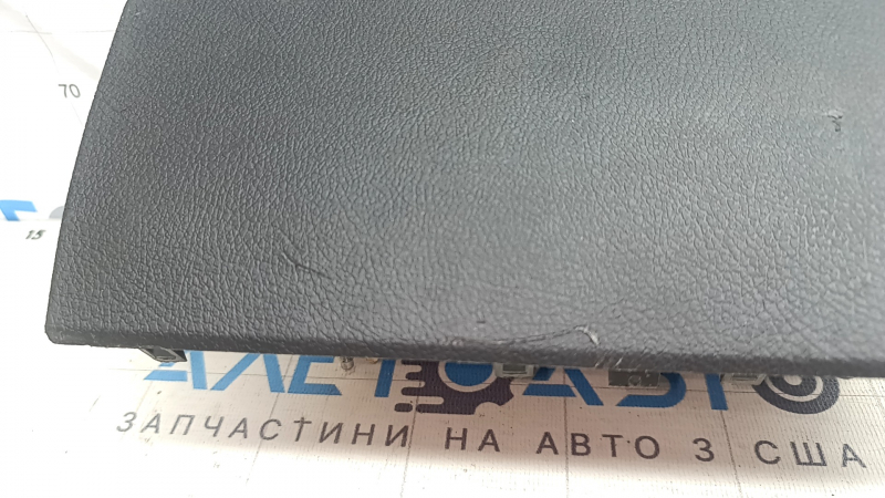 Подушка безопасности airbag коленная водительская левая Ford Focus mk3 11-18 черн, царапины