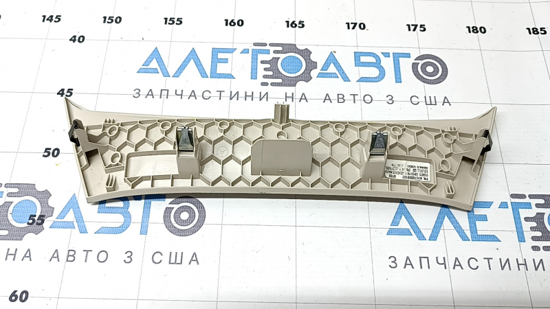 Накладка центральной консоли передняя Mercedes W167 GLE 350 450 20-25 бежевая