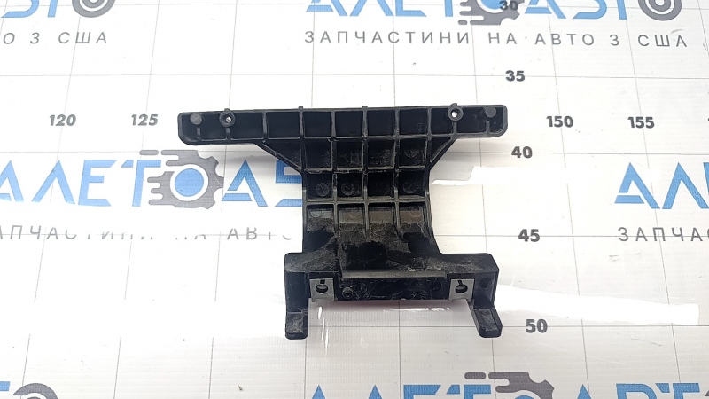 Крепление ДХО правое Nissan Ariya 23-26 верхнее
