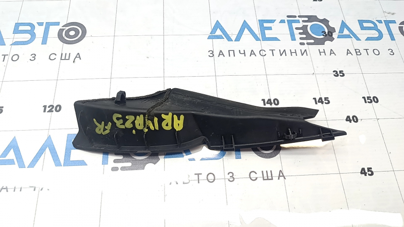 Уплотнитель решетки дворников правый Nissan Ariya 23-26