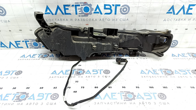 Дневные ходовые огни DRL правые Lexus NX200t NX300 NX300h 15-21 LED, сломаны крепления
