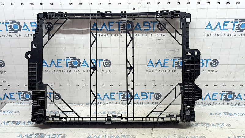 Рамка крепление радиаторов Volvo XC60 22-26 B5, B6 пластик, трещина