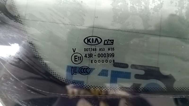 Стекло двери треугольник заднее правое Kia Sportage 17-22 тонировка