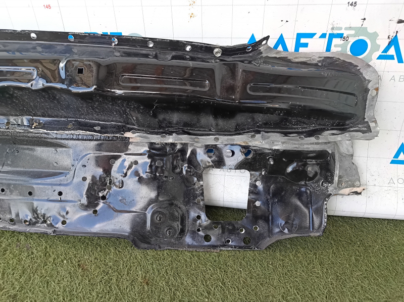 Задняя панель Audi Q3 83A 19-25 2 части, высверлена, черная