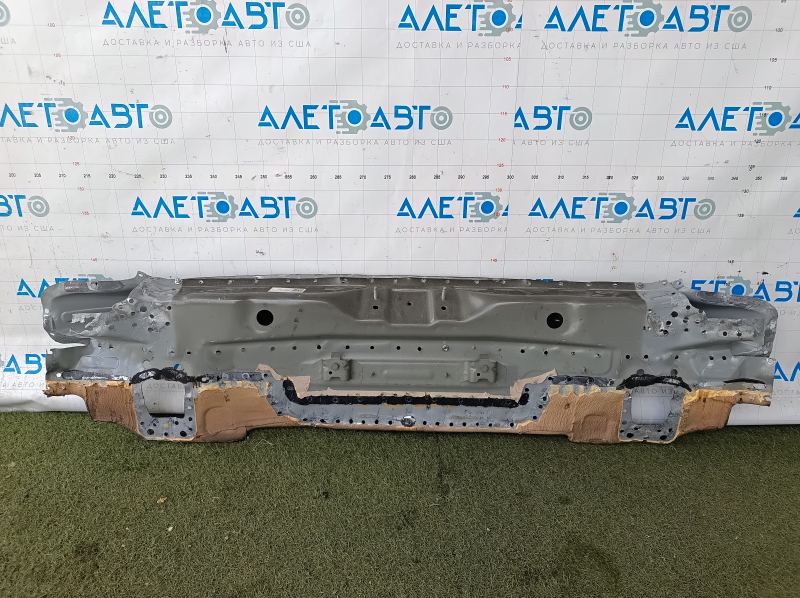Задняя панель Audi Q3 83A 19-25 2 части, высверлена, черная