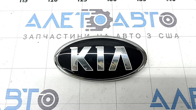 Эмблема логотип переднего бампера Kia Sportage 17-22 вздулся лак