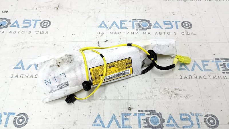 Крупный план разъема подушки безопасности airbag для Lexus NX200t, NX300, NX300h 2015-2021
