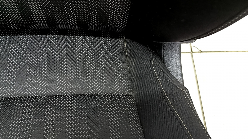 Пассажирское сиденье Kia Sportage 17-22 без airbag, механическое, ткань черная, LX, серая строчка, под химчистку