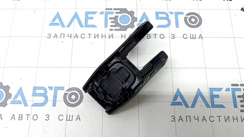 Заглушка салазки водительского сиденья задняя правая Kia Sportage 17-22 черная