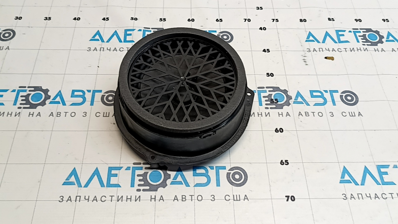 Динамик задний левый Audi Q5 8R 09-17 Bang and Olufsen