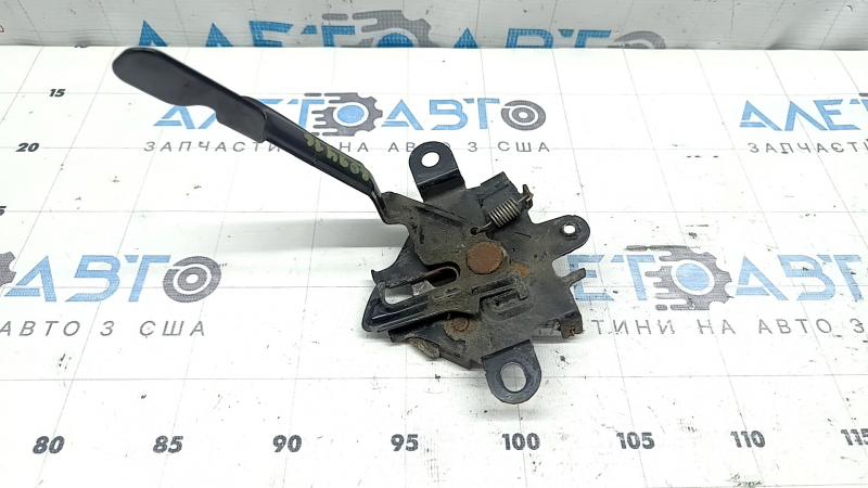Замок капота Toyota Rav4 19-24 без датчика, ржавый