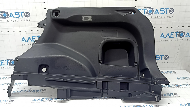 Обшивка арки правая Toyota Rav4 19-25 черная, с карманом, с плафоном, царапины