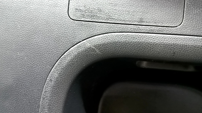 Обшивка арки правая Toyota Rav4 19-25 черная, с карманом, с плафоном, царапины