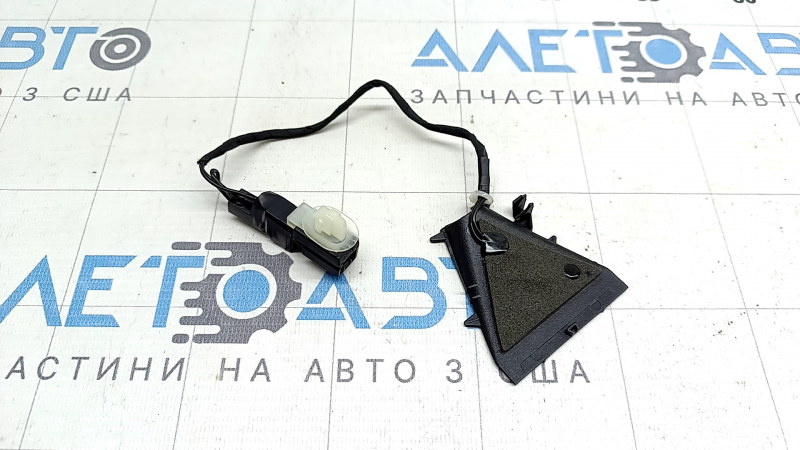 Подогрев камеры слежения за полосой Toyota Camry v70 18-20 на лобовом