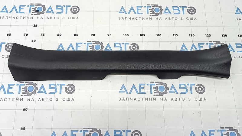 Накладка порога передняя правая Toyota Rav4 19-25 черная, царапины