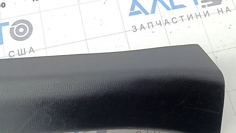 Накладка порога передняя правая Toyota Rav4 19-25 черная, царапины
