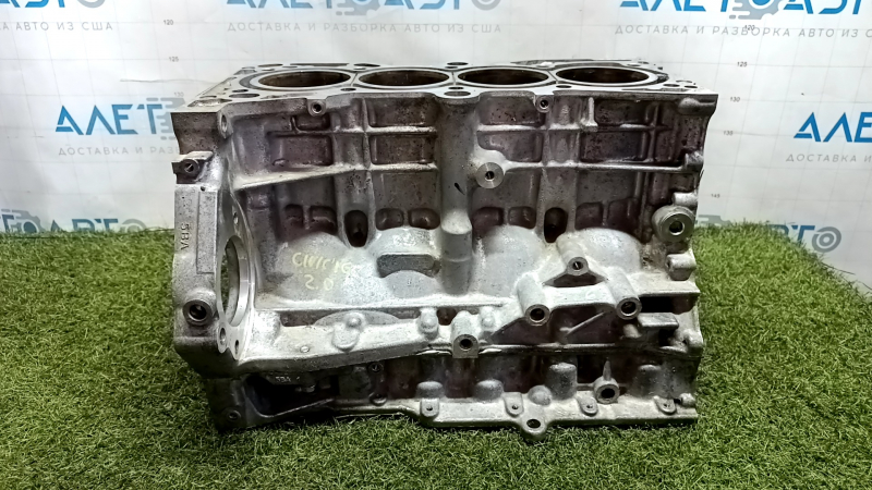 Голый блок цилиндров для Honda Civic X FC 2016-2021, под расточку и гильзовку, вид спереди.