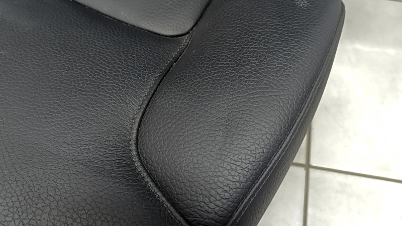 Заднее сидение левое Volvo XC90 16-22 кожа черная под 3 ряда, под химчистку, примято
