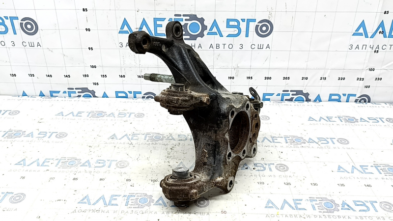 Цапфа задняя левая Toyota Camry v70 18-24 FWD ржавая