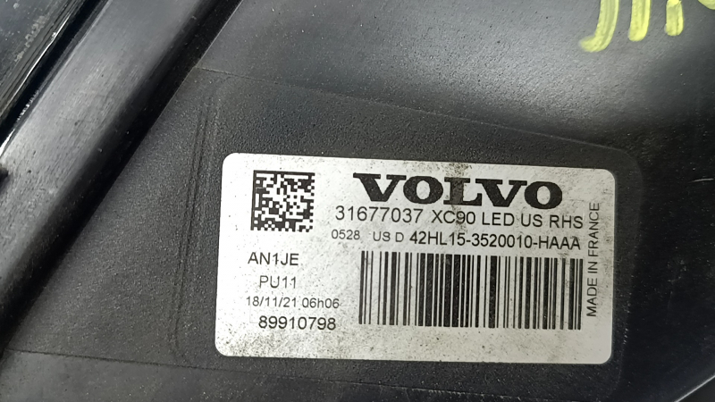 Фара передняя правая в сборе Volvo XC90 16-17 LED, песок, трещины в стекле, сломано крепление