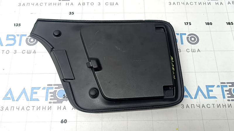 Подлокотник центральной консоли Volvo XC90 16-22 тип 1, кожа черная, царапины на пластике