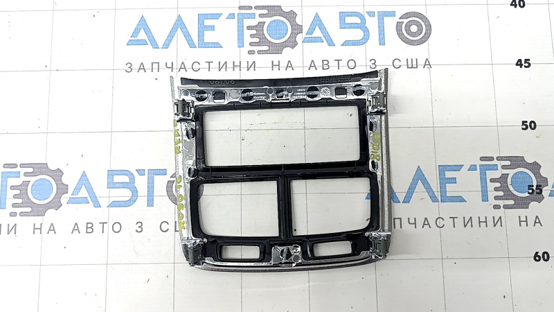 Накладка центральной консоли задняя Volvo XC90 16-25 тип 1, черный глянец, царапины