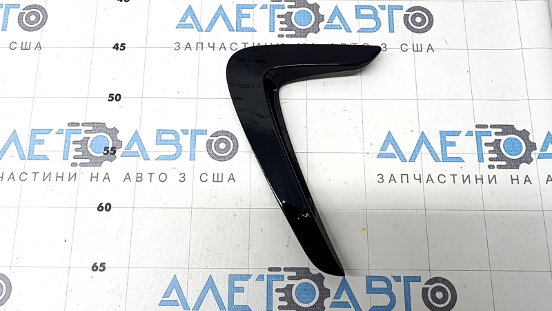 Накладка воздуховода на крыле левая BMW 4 F32/33/36 14-17 черный глянец