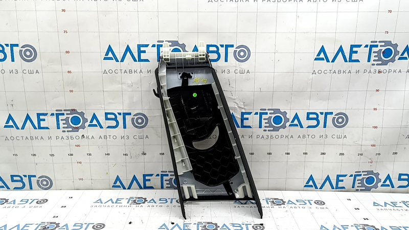 Накладка центральной стойки верхняя ремень правая Audi A5 F5 18-25 5D черная