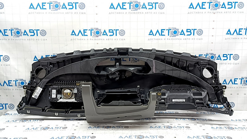 Торпедо передняя панель с AIRBAG Audi A5 F5 18-20 темно-серая с серым