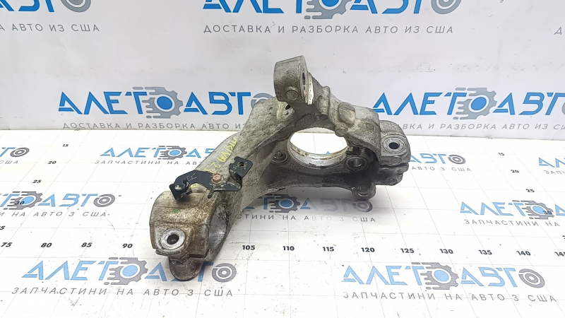 Цапфа передняя правая Nissan Ariya 23-26 без автопилота