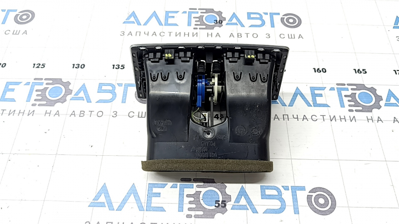 Дефлектор воздуховода центральной консоли BMW 4 F32/33/36 14-20 черный с хром, надломаны крепления