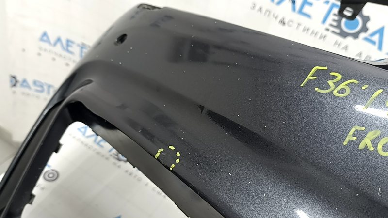 Бампер передний голый BMW 4 F32/33/36 14-20 под парктроники и омыватели фар, без PMA, M Pack, графит, царапины, прижат, сломаны крепления