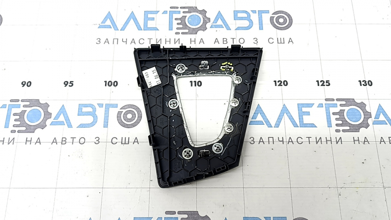 Накладка на шифтер АКПП BMW 4 F32/33/36 14-20 полез хром, сломано крепление