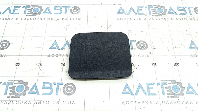 Заглушка нижней обшивки двери багажника правая Subaru Forester 19-24 SK черная