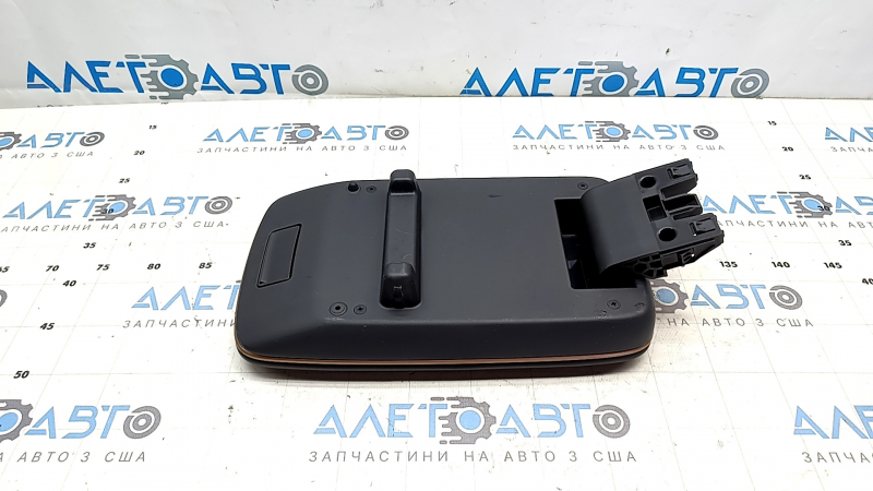 Подлокотник Nissan Ariya 23-26 кожа черная
