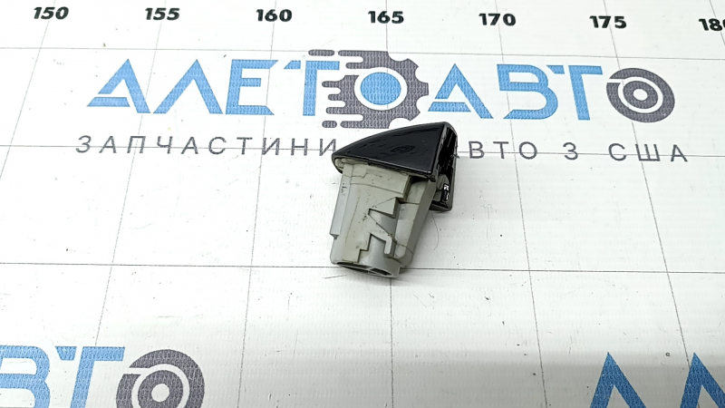 Заглушка внешней ручки передняя правая Audi A6 C7 12-18 2 части