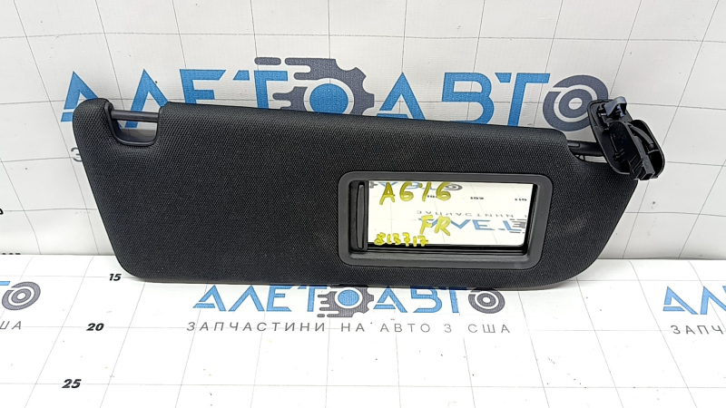 Козырек правый Audi A6 C7 17-18 черный, без крючка, примят, под чистку