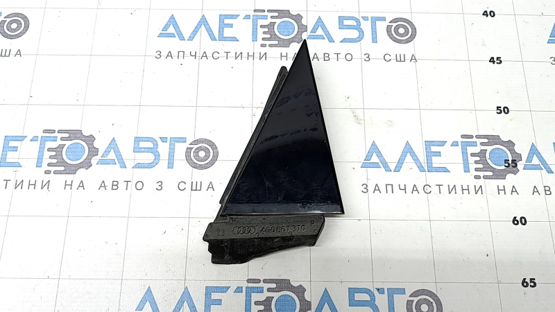 Треугольник двери задней правой Audi A6 C7 12-18 черн глянец, царапины
