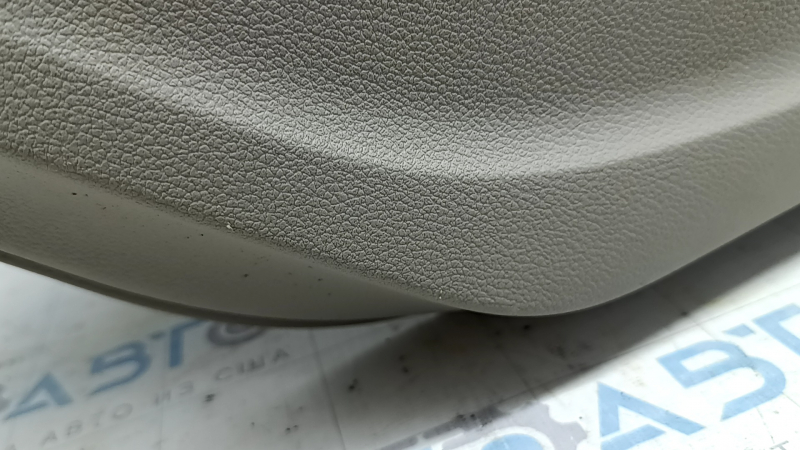 Обшивка двери карточка задняя правая Ford C-max MK2 13-18 бежевая с бежевой вставкой пластик, подлокотник бежевая кожа, под пищалку, с ручкой, царапины, потертости