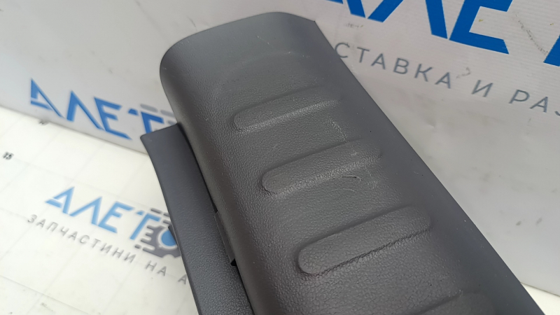 Накладка проема багажника Hyundai Ioniq 5 22-24 темно-серая, затертая