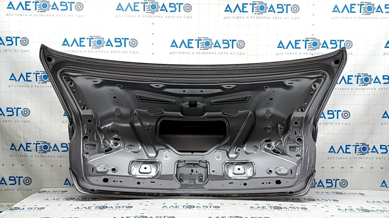 Крышка багажника Audi A4 B9 17-19 серебро LZ7G, тычка