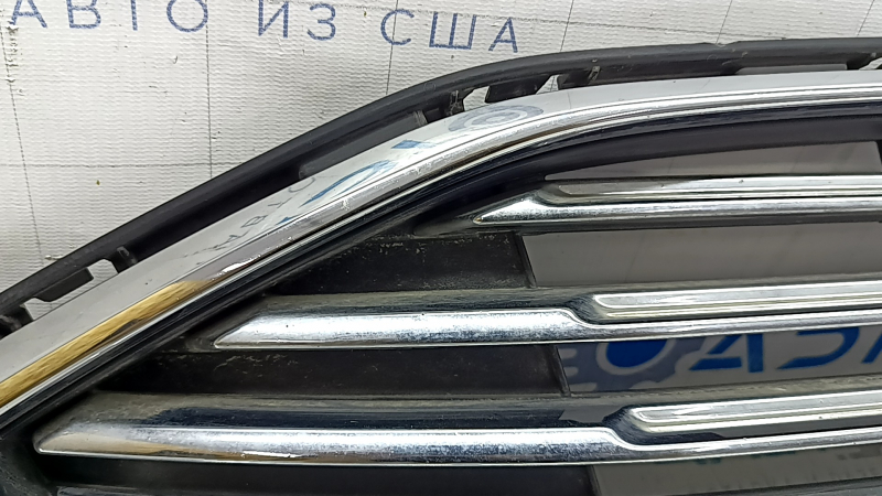 Решетка радиатора grill в сборе с обрамлением Ford Fusion mk5 17-18 хром, песок, надломаны, крепления