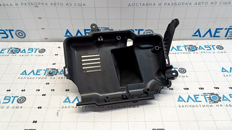 Кронштейн блока ECU Ford Escape MK3 17-19 надломано крепление