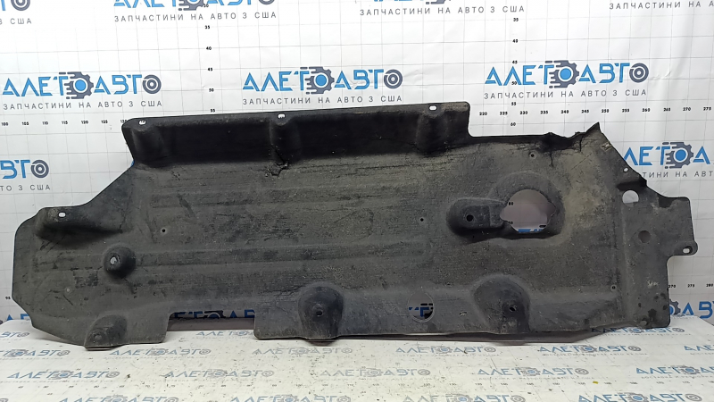Защита днища левая Ford Ecosport 18-22 порвана, надрывы