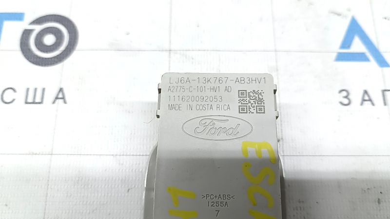 Плафон освещения центральный левый Ford Escape MK4 20-26 серый