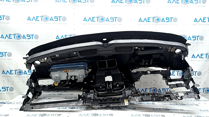 Торпедо передняя панель с AIRBAG Ford Escape MK4 20-22 под 2 динамика и кнопку start-stop