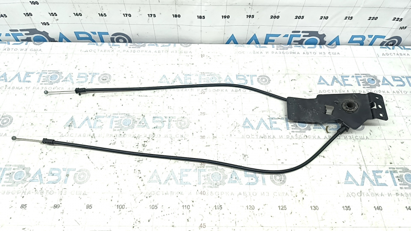 Кронштейн ручки открытия капота Audi A4 B9 17-25 с тросиками