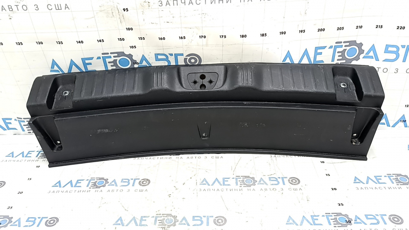 Накладка проема багажника Jeep Compass 17-26 царапины, потерта